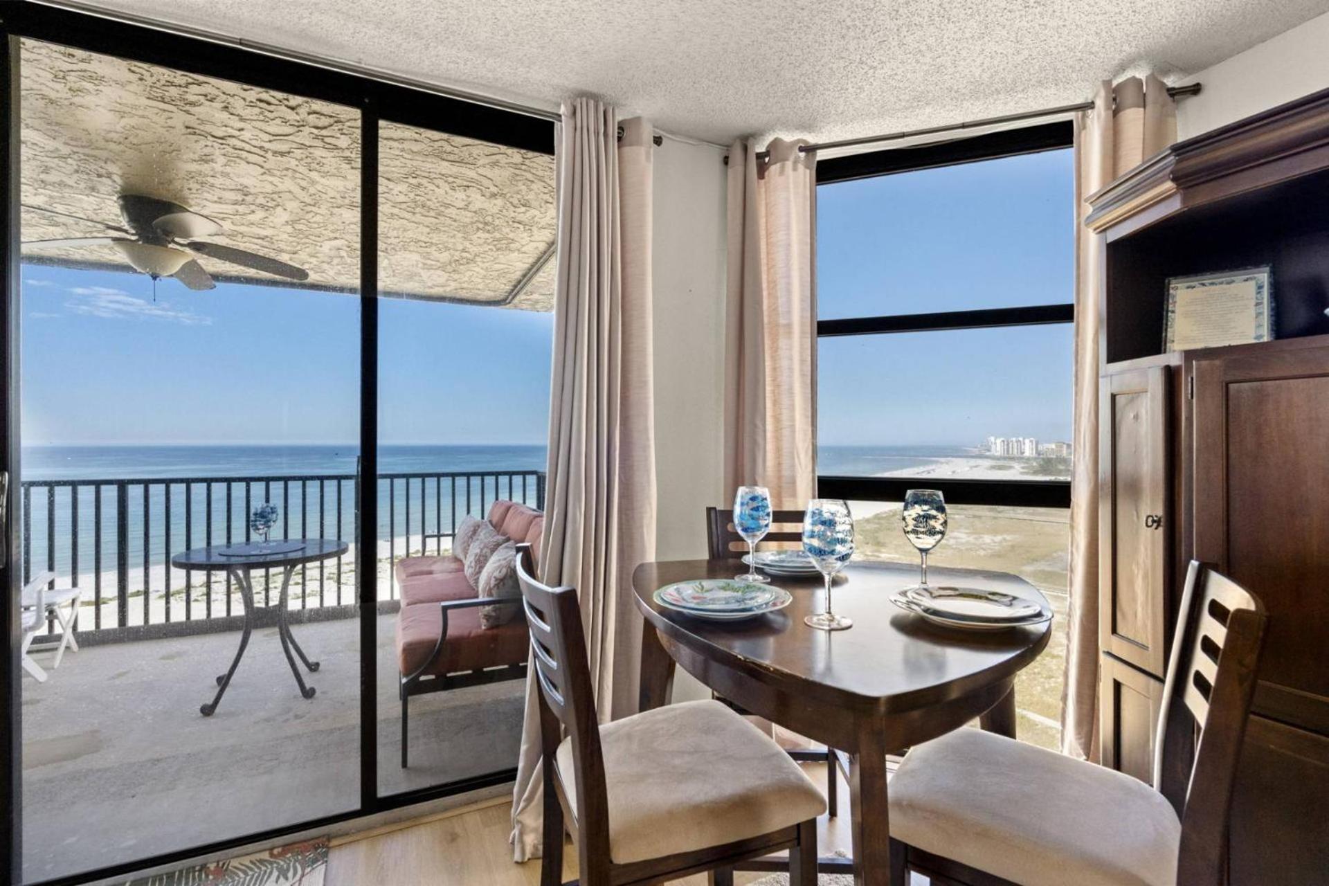 1208 Lighthouse Towers Clearwater Beach Exterior foto